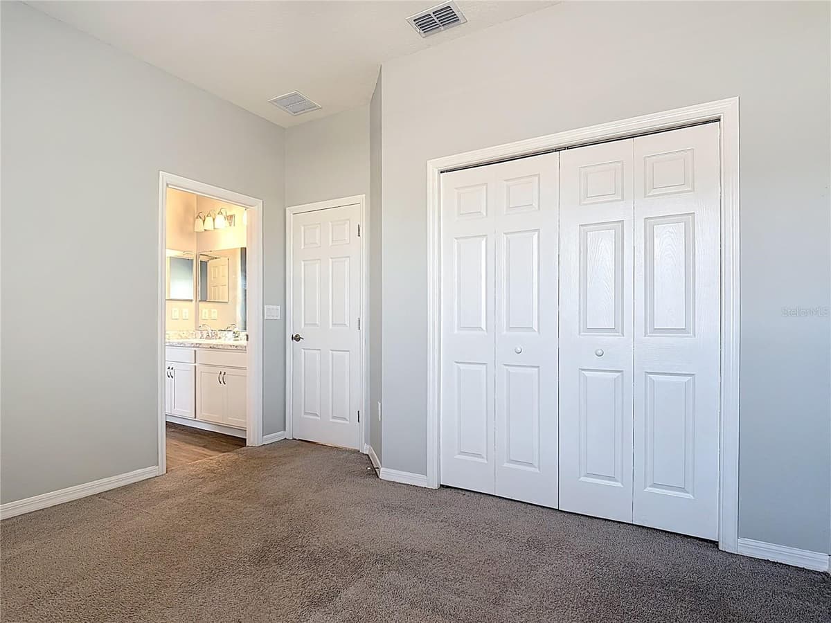 840 SYDNEY STREET — photo 32 of 52