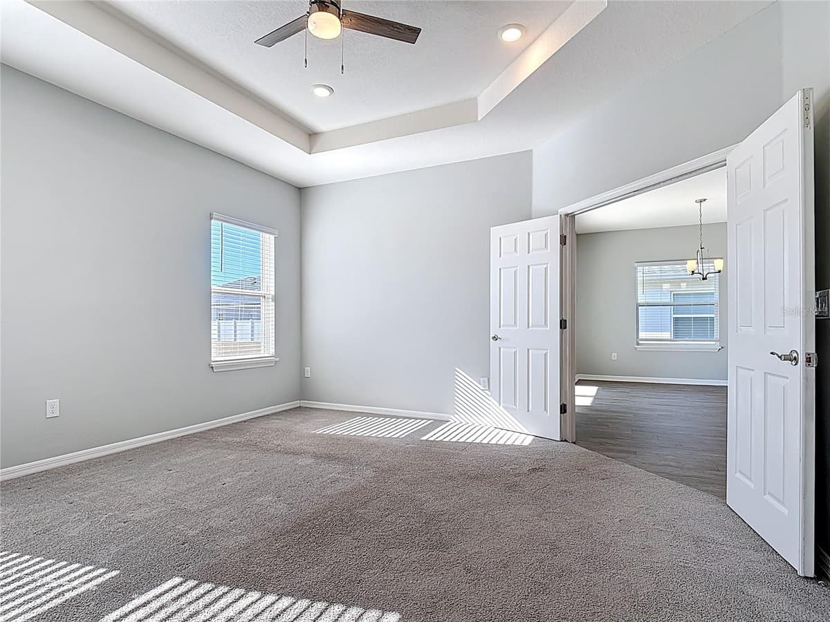 840 SYDNEY STREET — photo 15 of 52