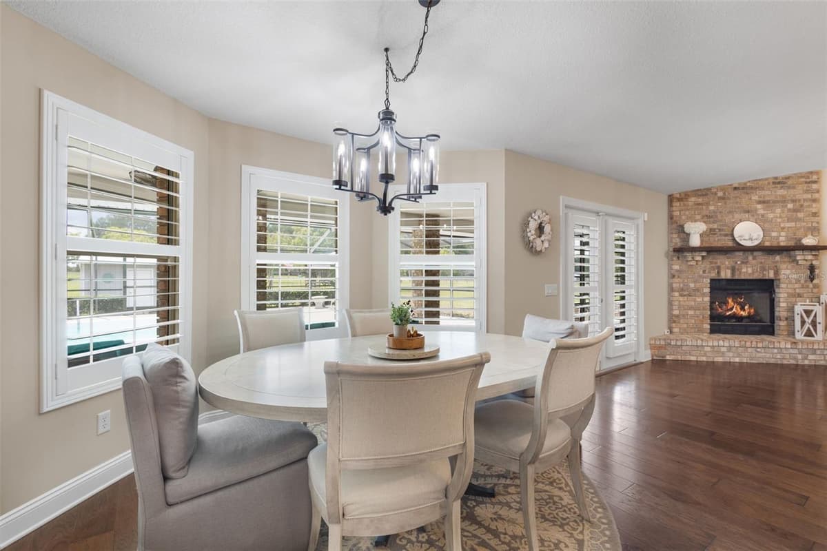8140 MEADOWLARK CT — photo 32 of 59