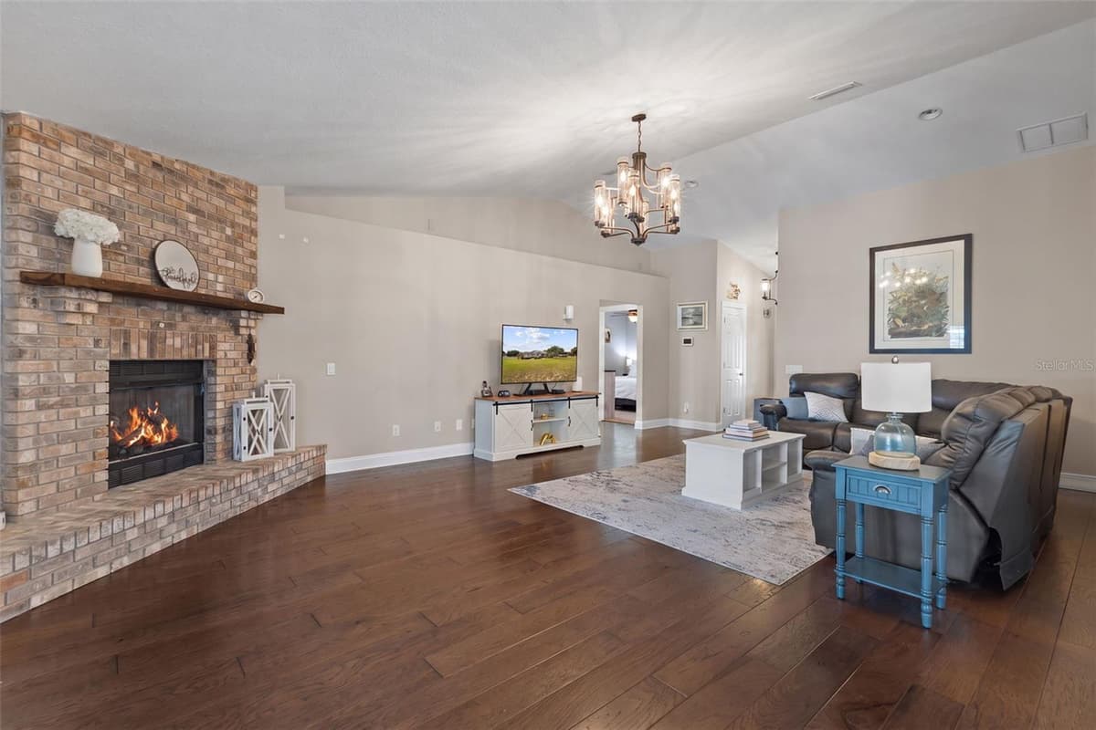 8140 MEADOWLARK CT — photo 34 of 59