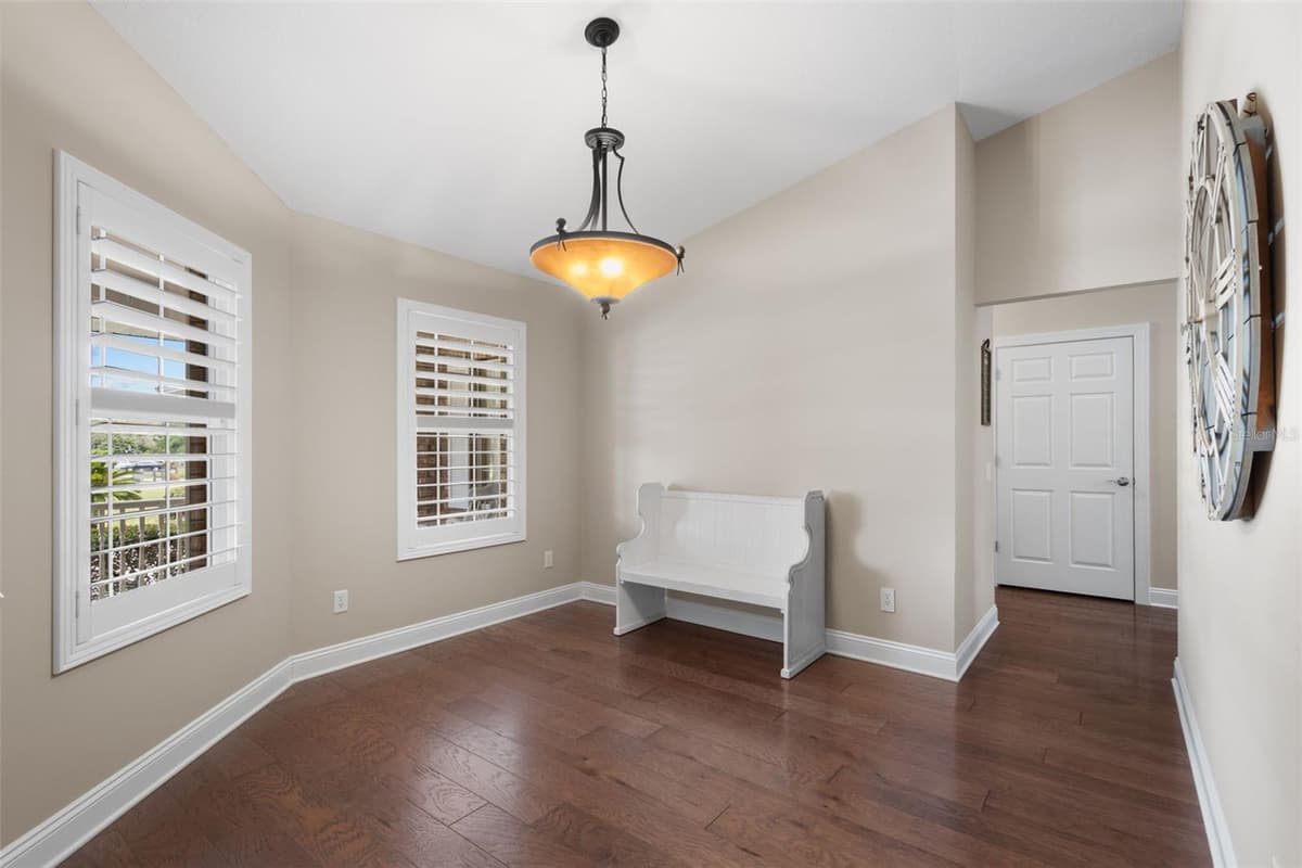 8140 MEADOWLARK CT — photo 16 of 59