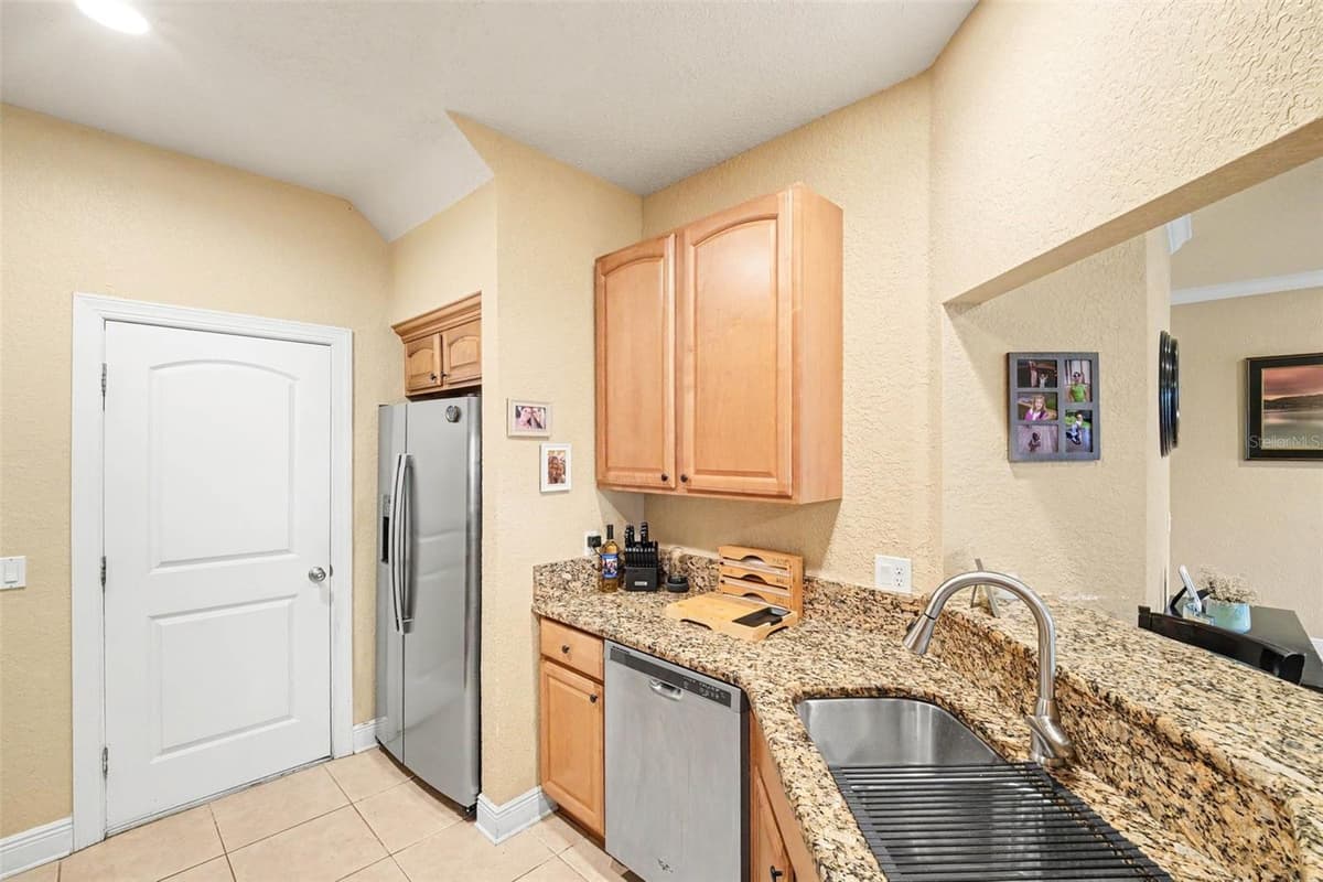 1800 KOLE PLACE — photo 10 of 44