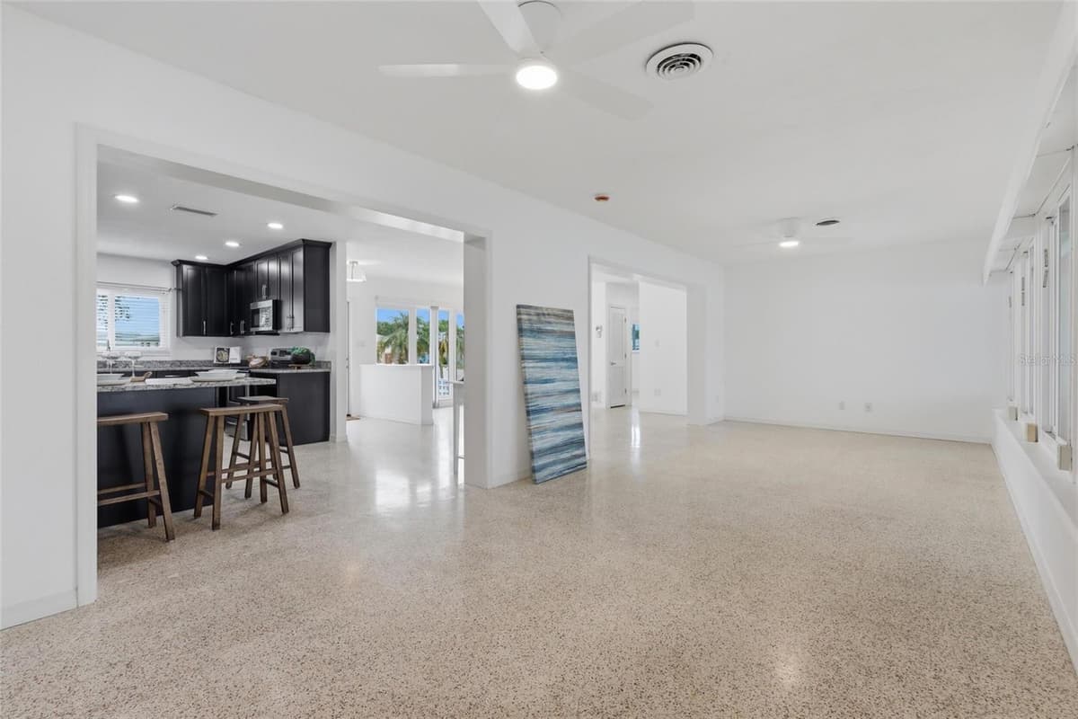 412 SHADE DRIVE — photo 12 of 30