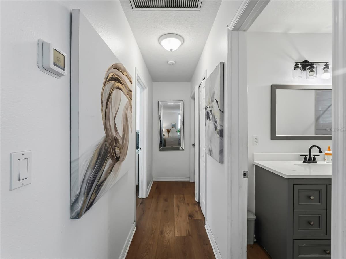 2915 WEBBER STREET — photo 11 of 29