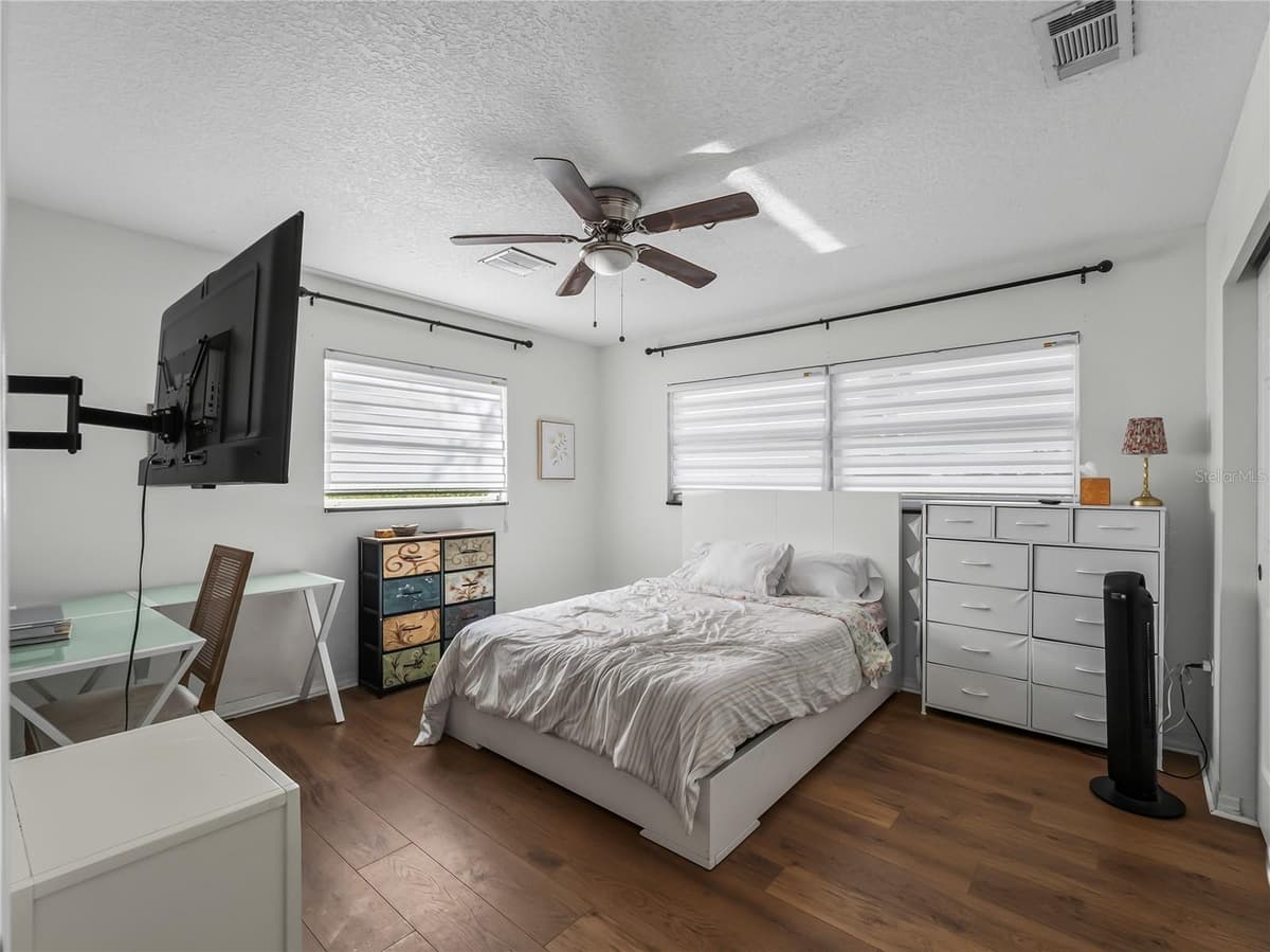 2915 WEBBER STREET — photo 20 of 29