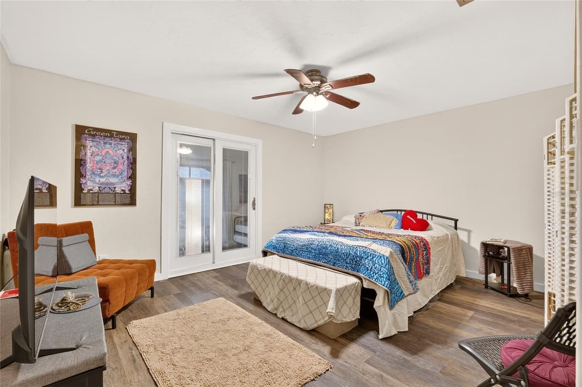 11413 67TH TERRACE — photo 4 of 40