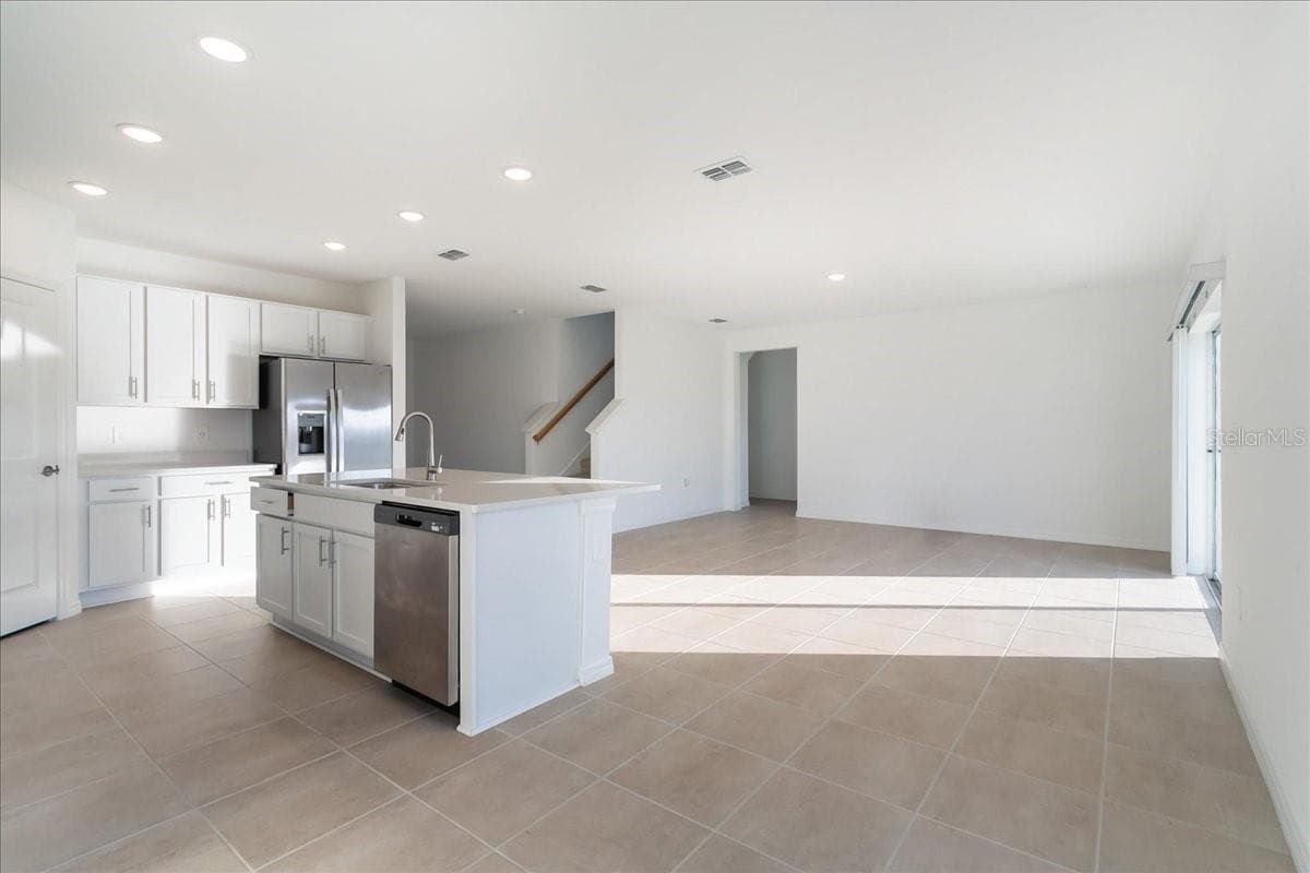 254 AMBER WAY — photo 18 of 55