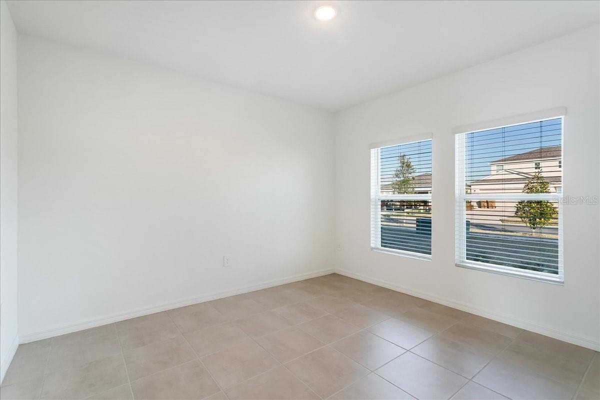 254 AMBER WAY — photo 16 of 55