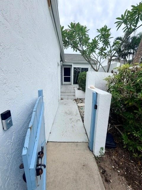 950 WATERSIDE LANE — photo 3 of 69