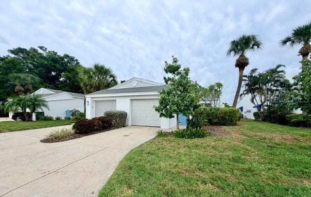 950 WATERSIDE LANE — photo 1 of 69