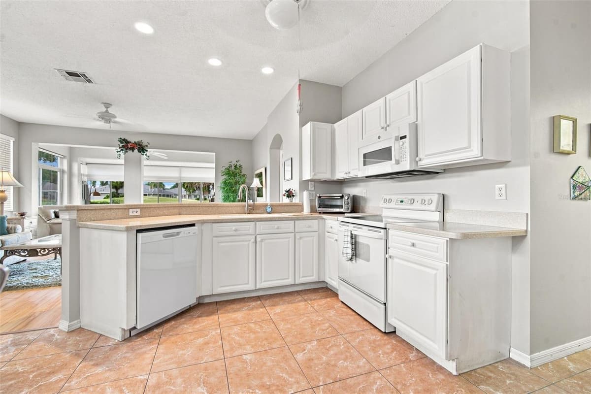2102 ACADIA GREENS DRIVE — photo 24 of 45