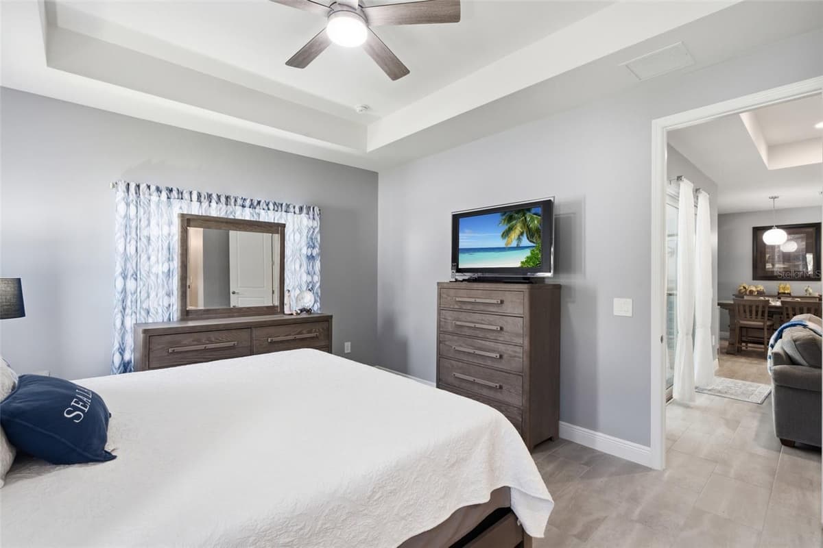 3121 HERITAGE PINES DRIVE — photo 17 of 50