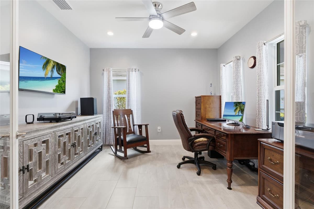 3121 HERITAGE PINES DRIVE — photo 6 of 50