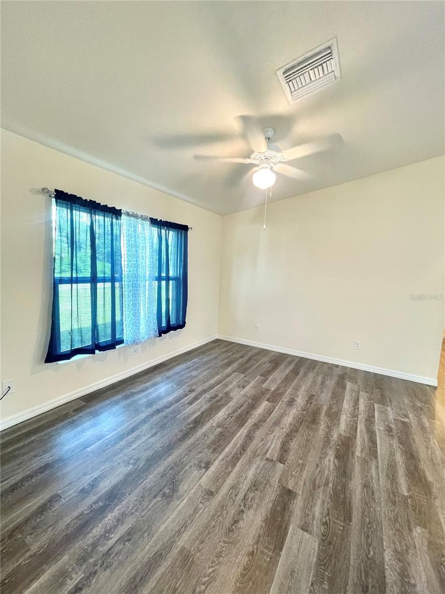 5029 HUMMINGBIRD DRIVE — photo 4 of 15