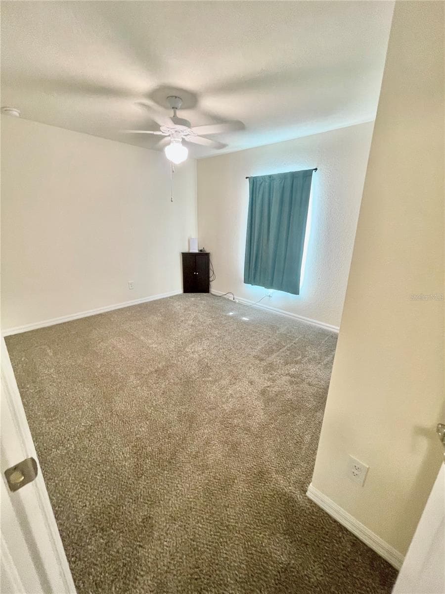 5029 HUMMINGBIRD DRIVE — photo 10 of 15