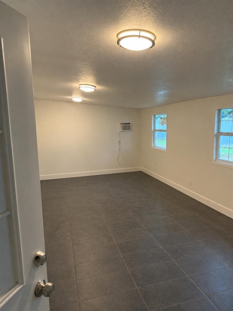 736 HULL STREET — photo 10 of 19