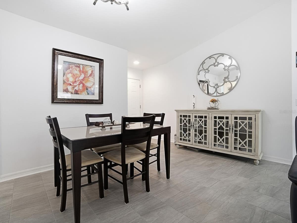 843 CLIFFORD COURT — photo 7 of 26