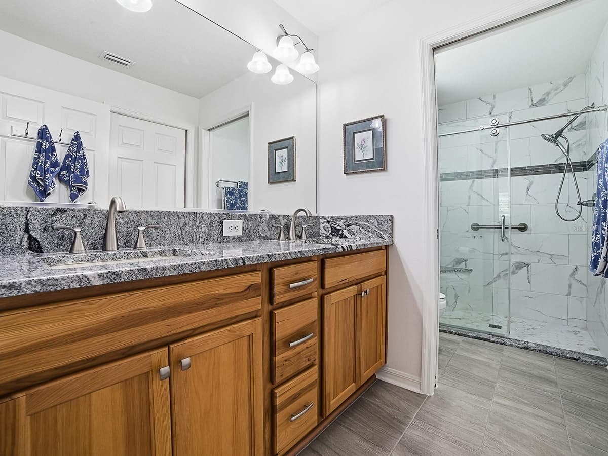 843 CLIFFORD COURT — photo 12 of 26