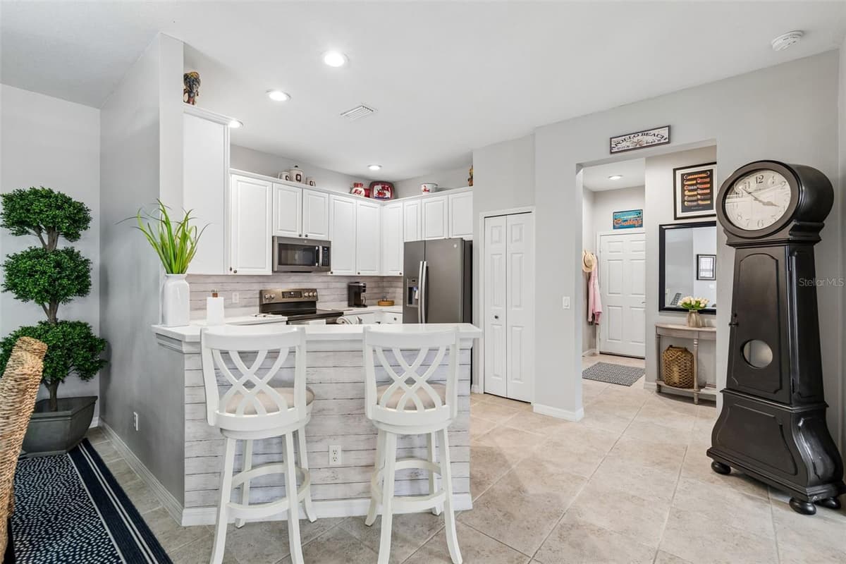 161 SHELL FALLS DRIVE — photo 7 of 51
