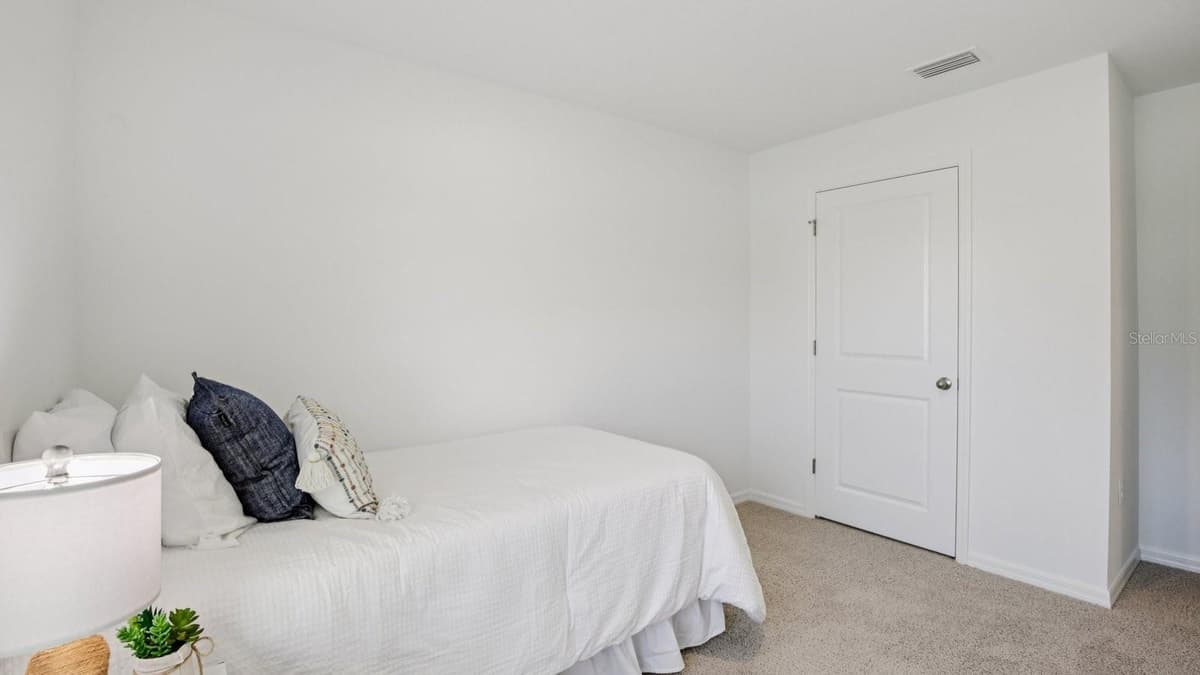 5290 BERRY BAY AVENUE — photo 25 of 27