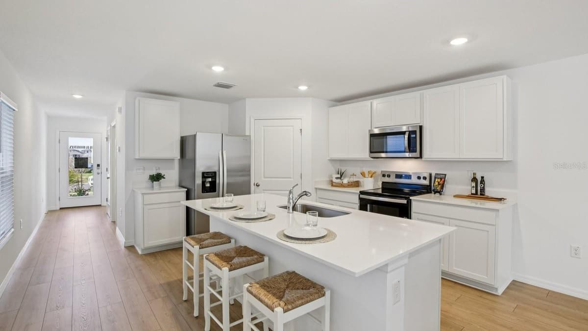 5290 BERRY BAY AVENUE — photo 12 of 27