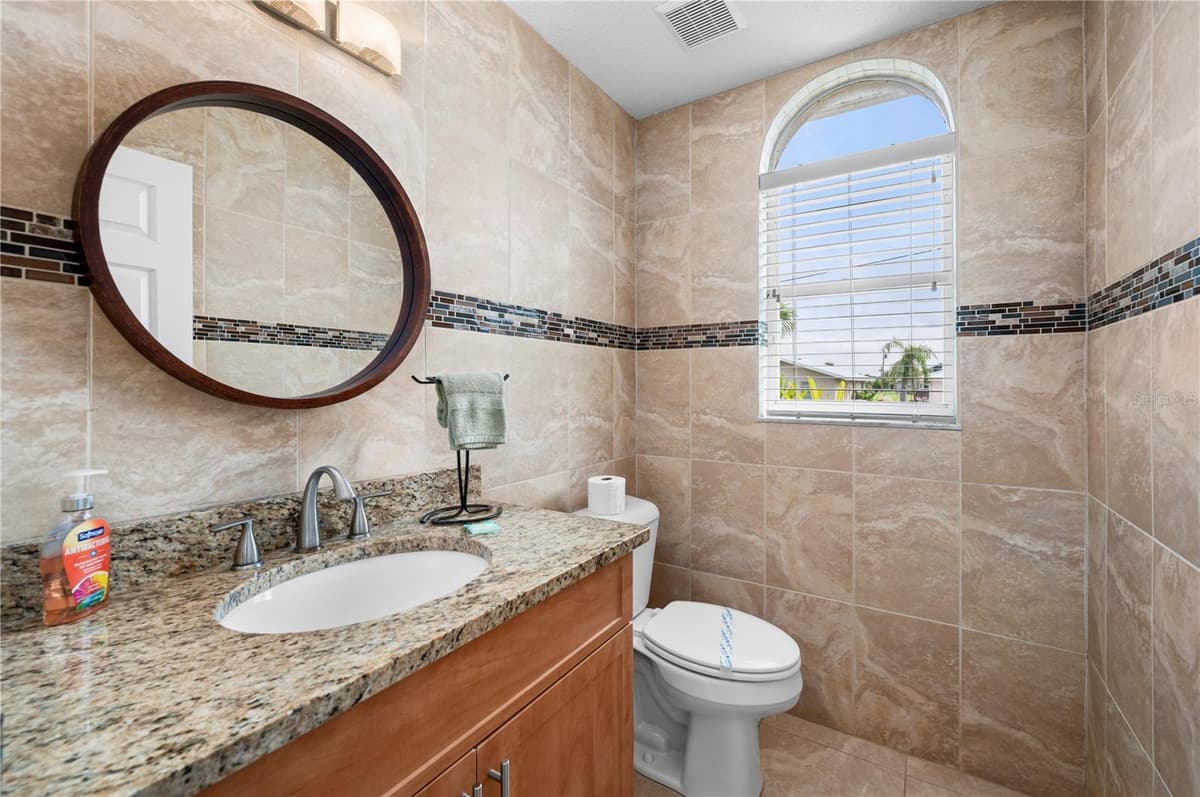 265 BELVEDERE COURT — photo 25 of 63