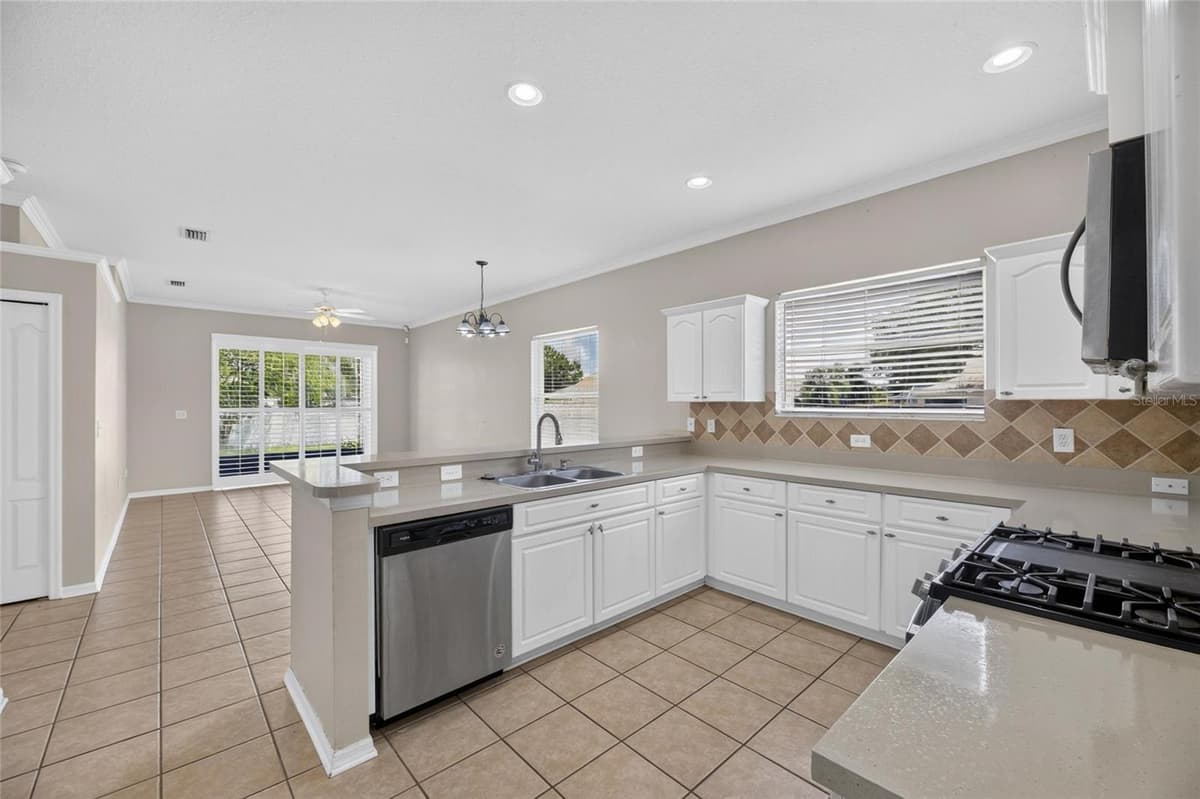 24519 BREEZY OAK COURT — photo 18 of 63