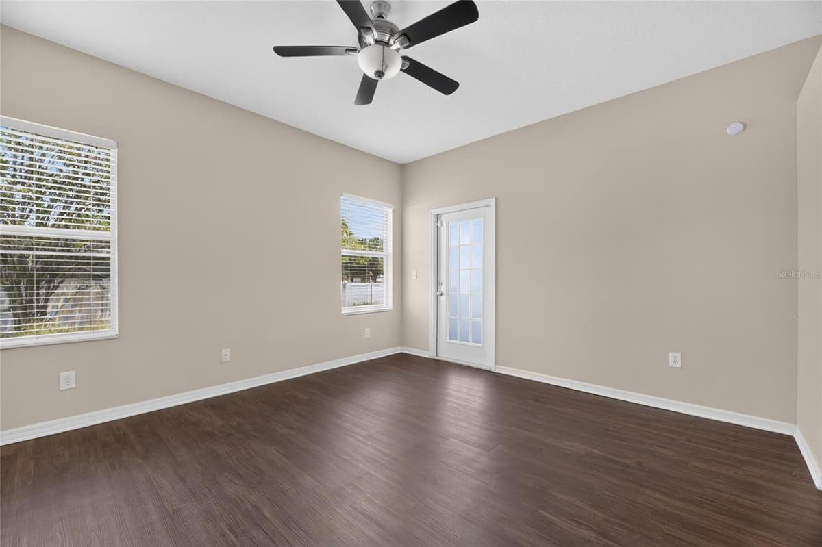 24519 BREEZY OAK COURT — photo 38 of 63