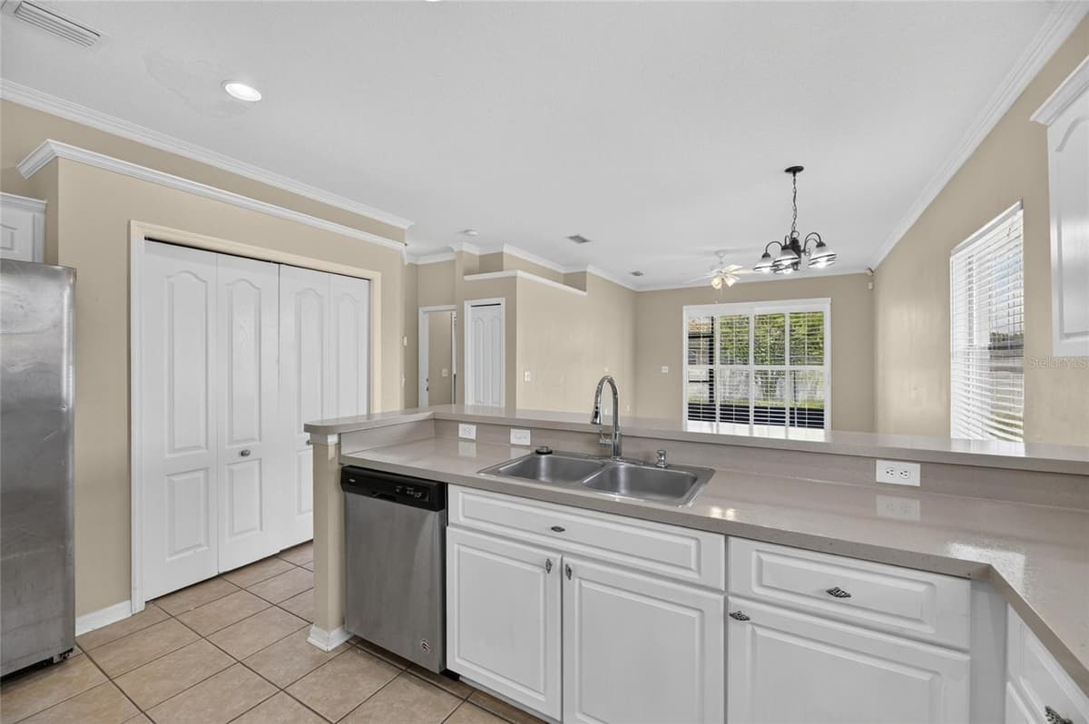 24519 BREEZY OAK COURT — photo 24 of 63