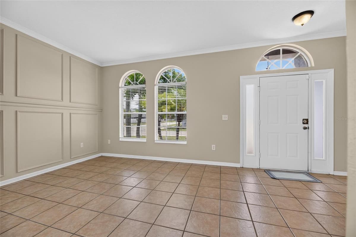 24519 BREEZY OAK COURT — photo 8 of 63