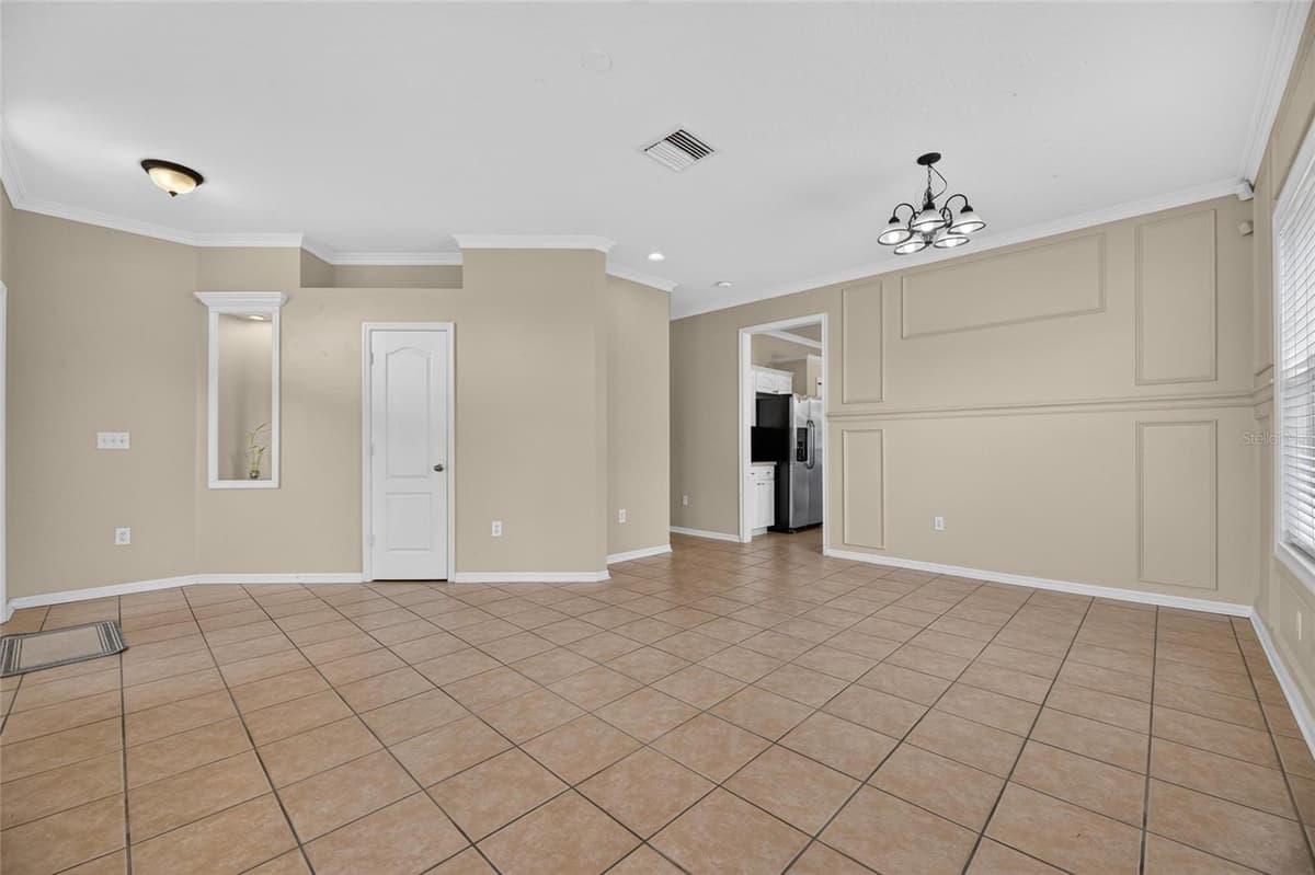 24519 BREEZY OAK COURT — photo 5 of 63