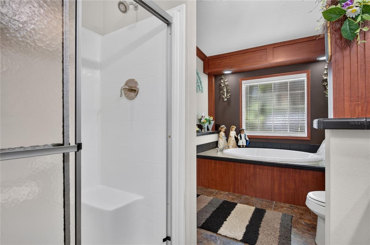 9065 LAKEVIEW COURT — photo 97 of 99