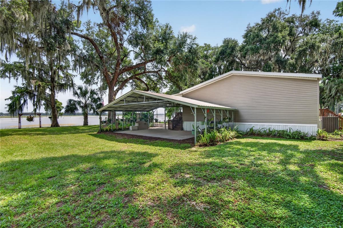 9065 LAKEVIEW COURT — photo 31 of 99