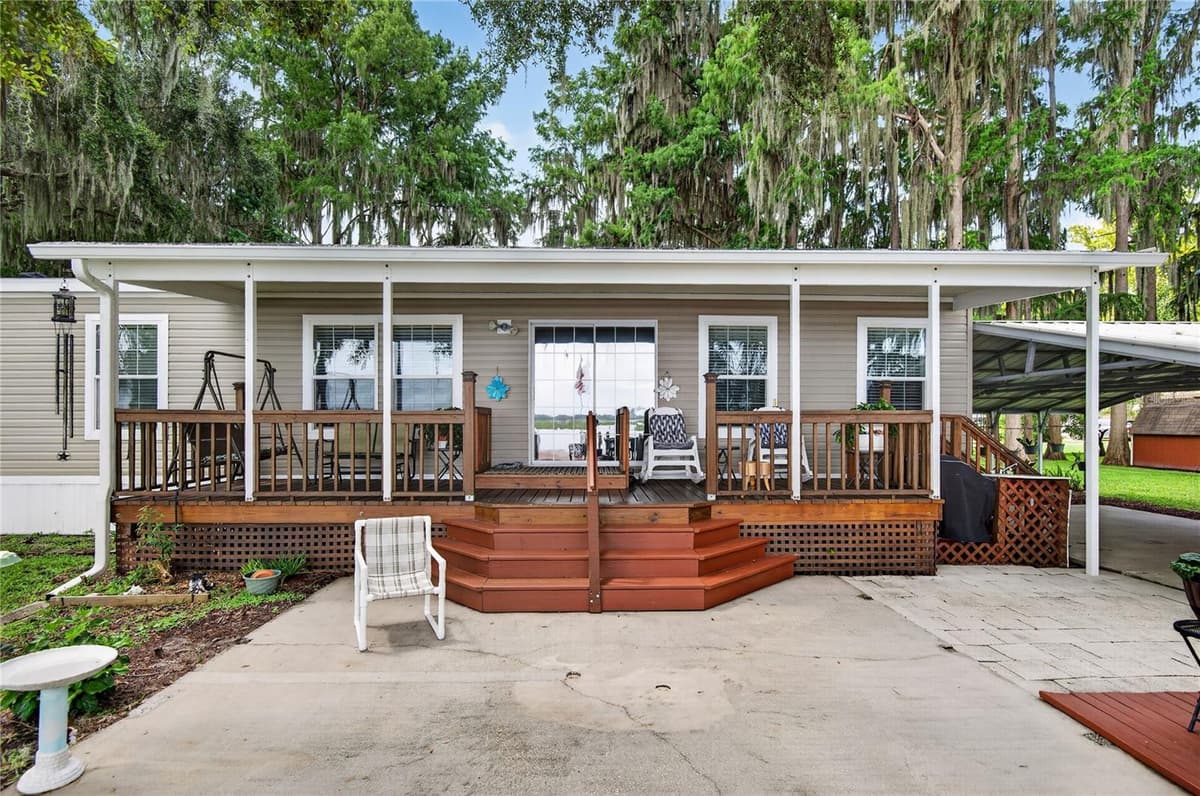 9065 LAKEVIEW COURT — photo 47 of 99