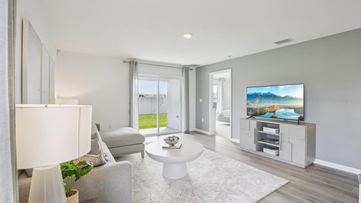 4538 HIDDEN FARM DRIVE — photo 4 of 31