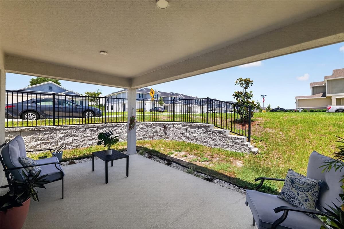 9181 OSCRAFT DRIVE — photo 17 of 32