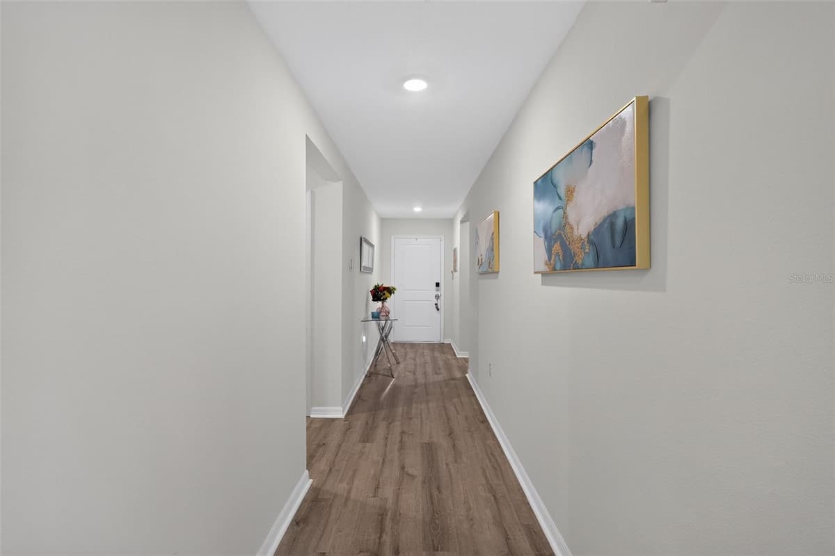 9181 OSCRAFT DRIVE — photo 27 of 32
