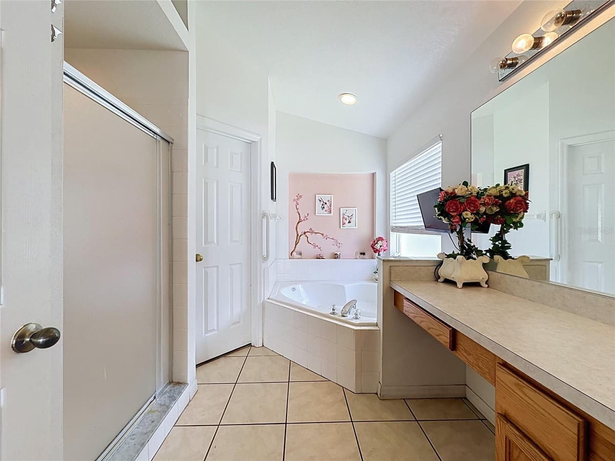 3122 MONTSERRAT WAY — photo 35 of 93