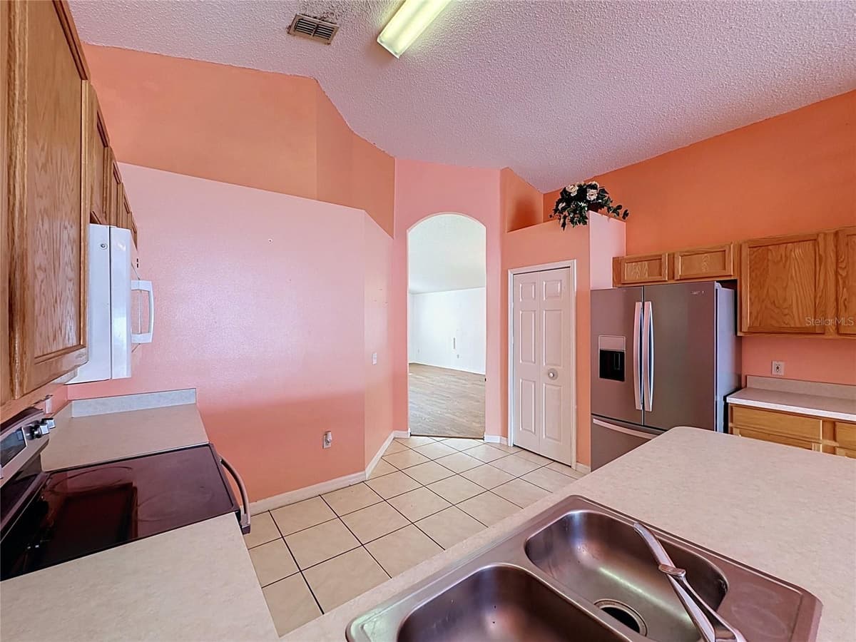 3122 MONTSERRAT WAY — photo 16 of 93