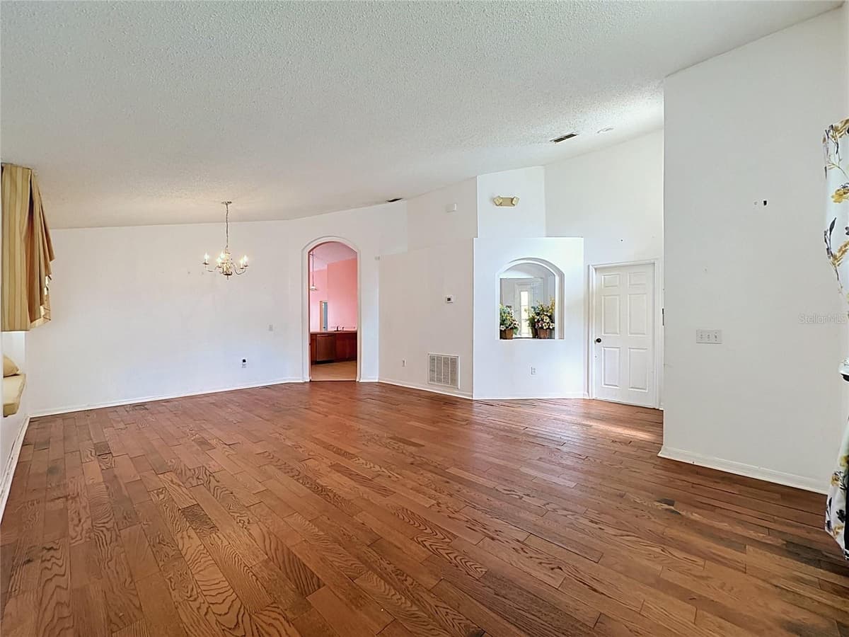 3122 MONTSERRAT WAY — photo 8 of 93