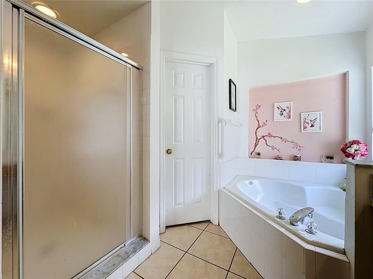 3122 MONTSERRAT WAY — photo 37 of 93