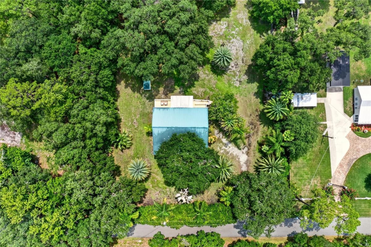 8435 FLORENCE COVE ROAD — photo 32 of 33