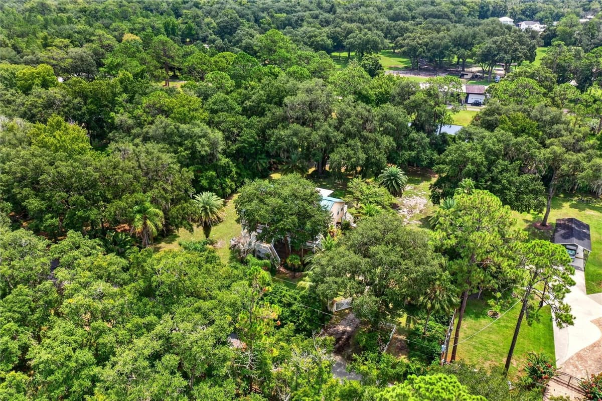 8435 FLORENCE COVE ROAD — photo 31 of 33