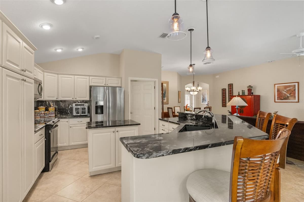 2643 JUPITER WAY — photo 17 of 44