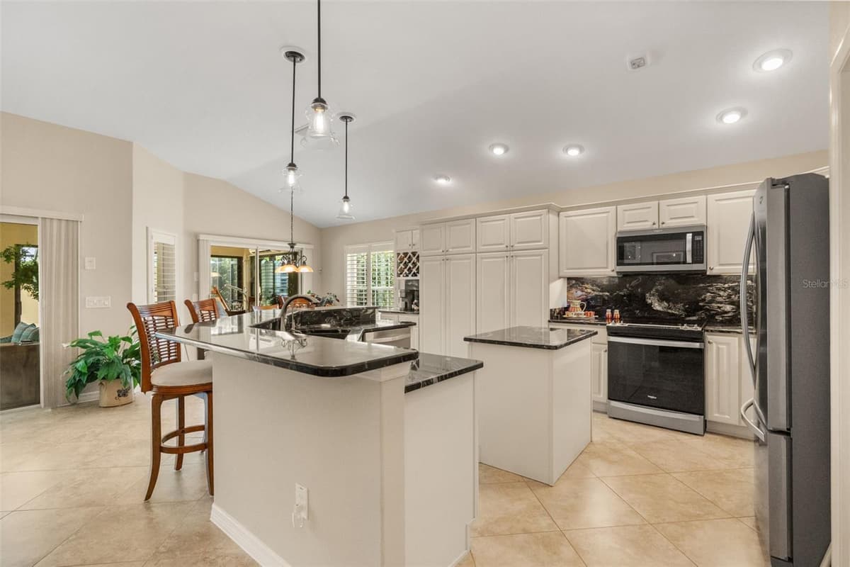 2643 JUPITER WAY — photo 15 of 44