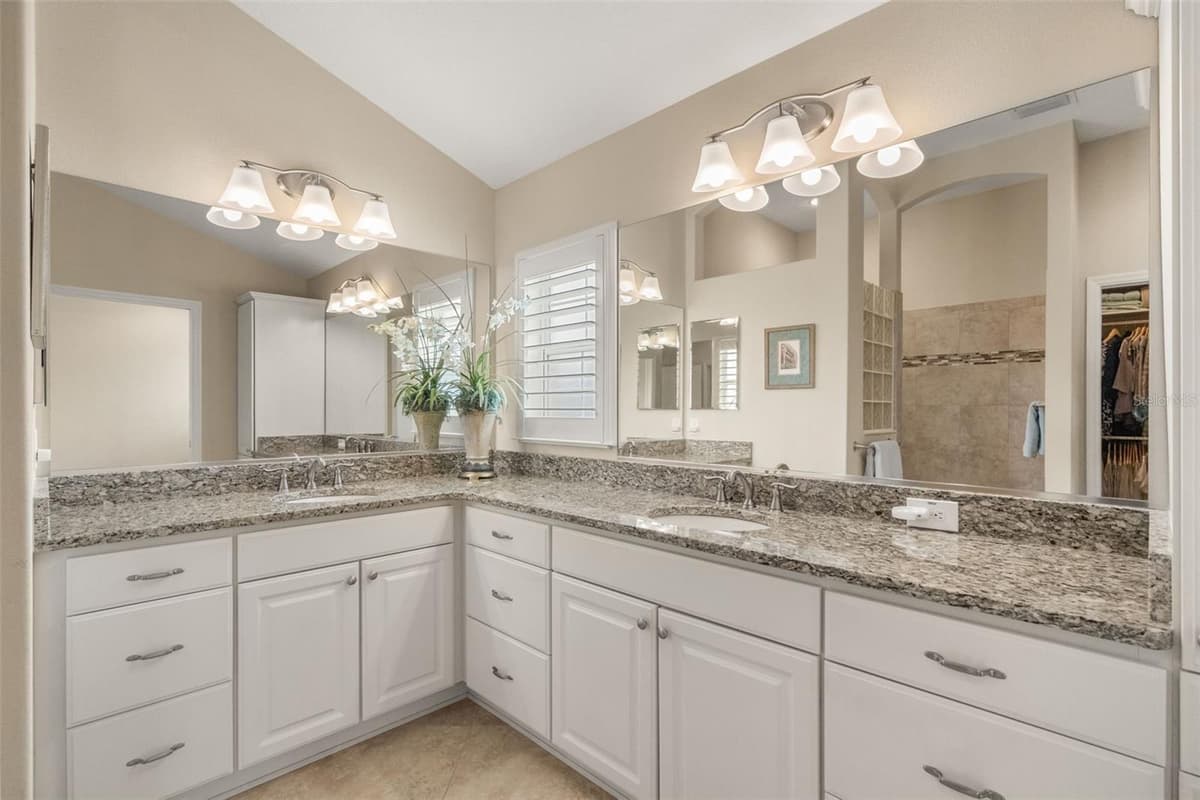 2643 JUPITER WAY — photo 29 of 44
