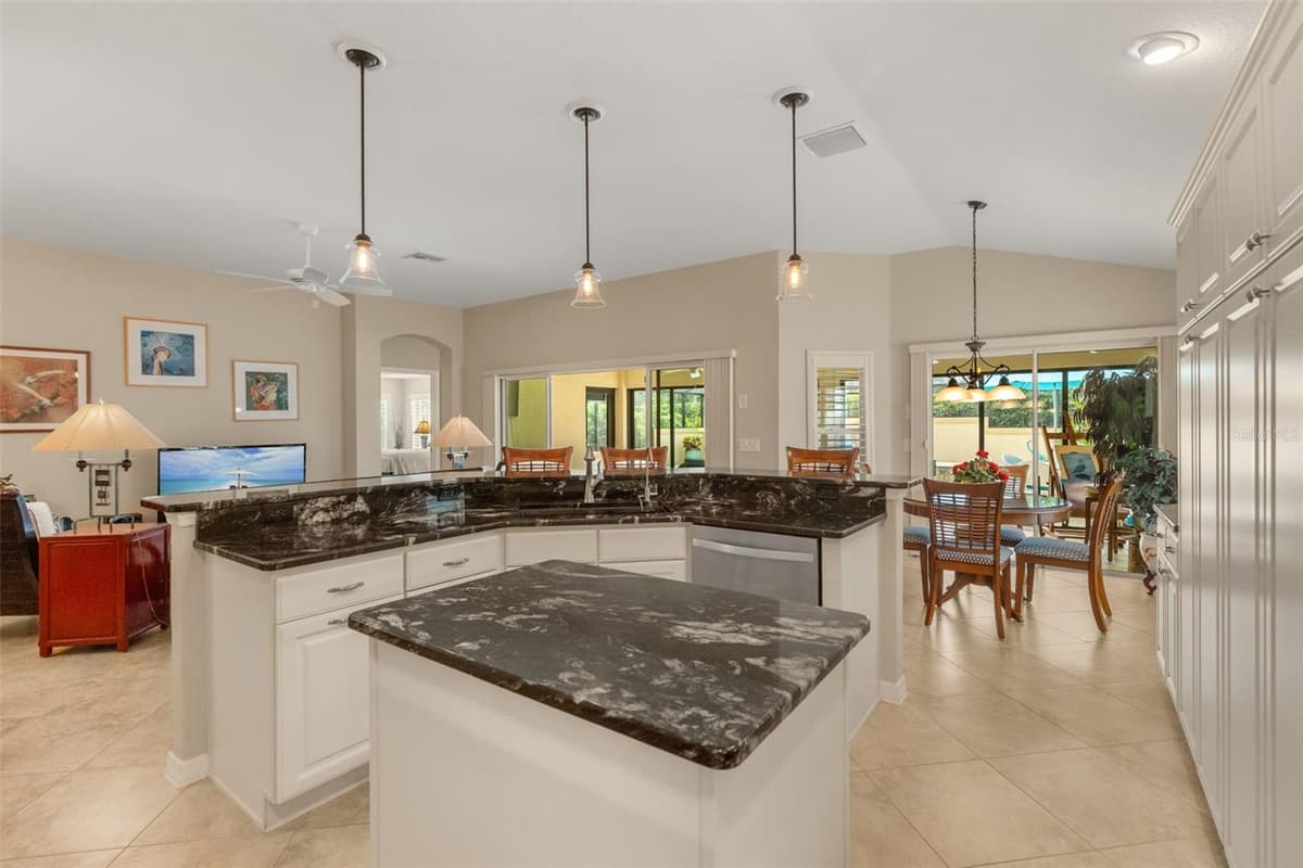 2643 JUPITER WAY — photo 19 of 44