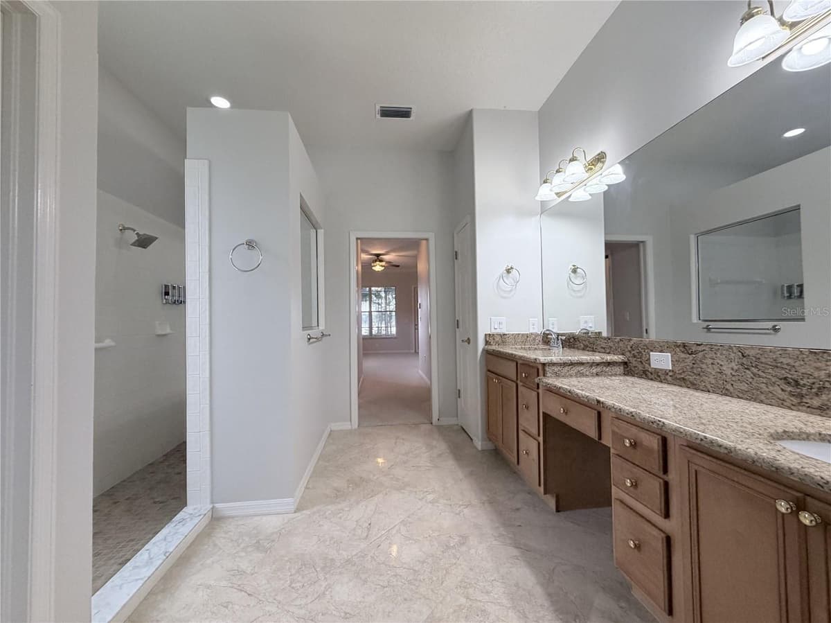 3704 SWANS LANDING DRIVE — photo 12 of 23