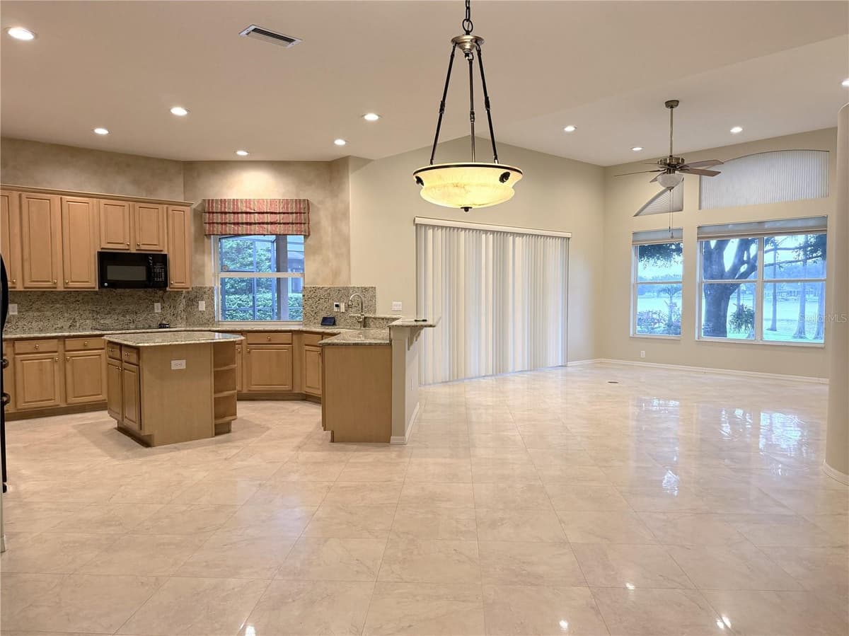3704 SWANS LANDING DRIVE — photo 8 of 23