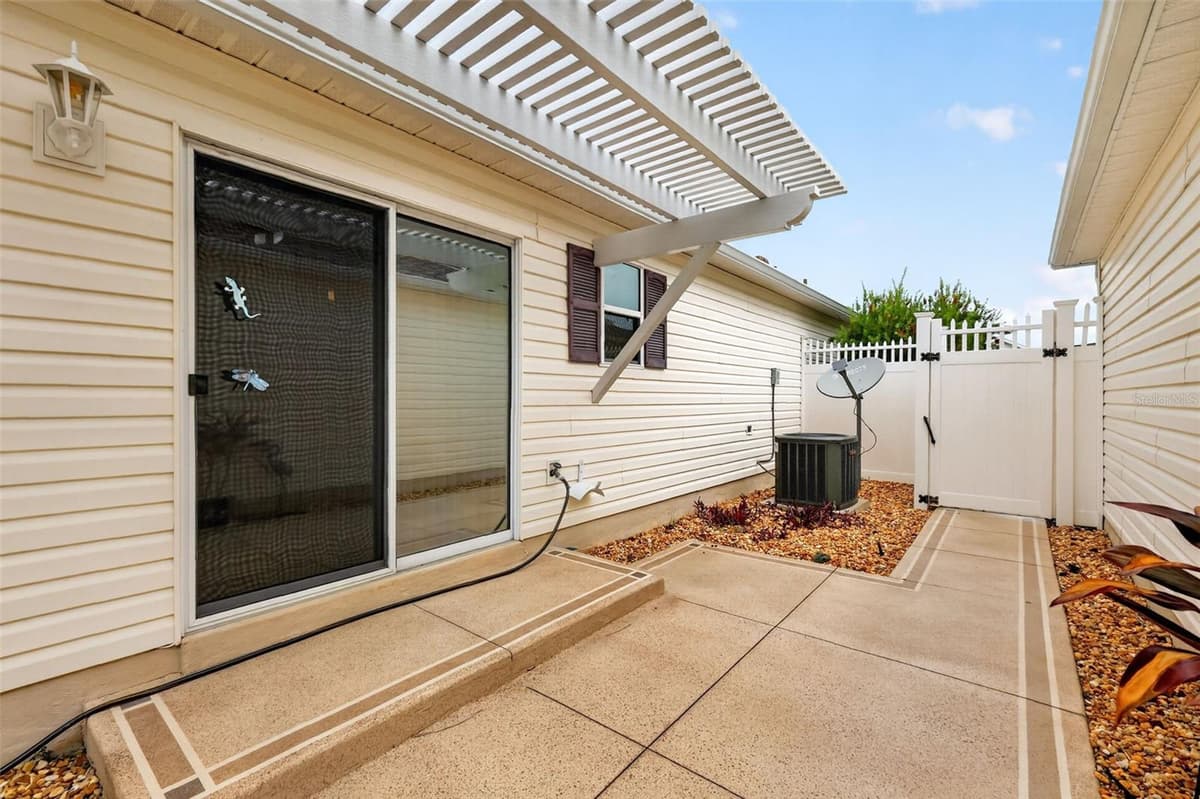 7610 171ST HORSESHOE LANE — photo 31 of 37